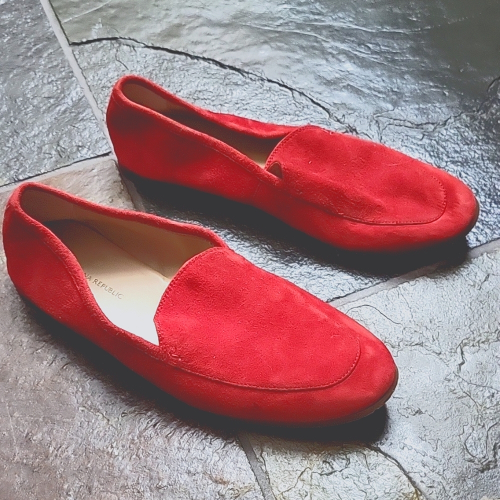 Banana Republic red suede loaders size 10.